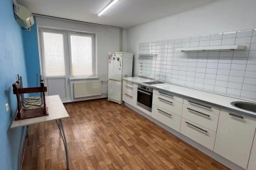 Фото №1: 2-комнатная квартира 67 м² - Краснодар, мкр. Молодёжный, ул. 3-я Целиноградская, 5