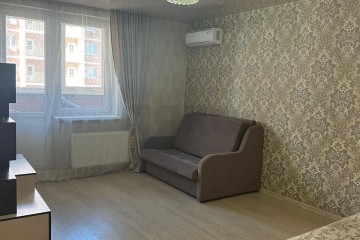 Фото №1: 1-комнатная квартира 35 м² - Краснодар, мкр. имени Петра Метальникова, ул. Петра Метальникова, 11