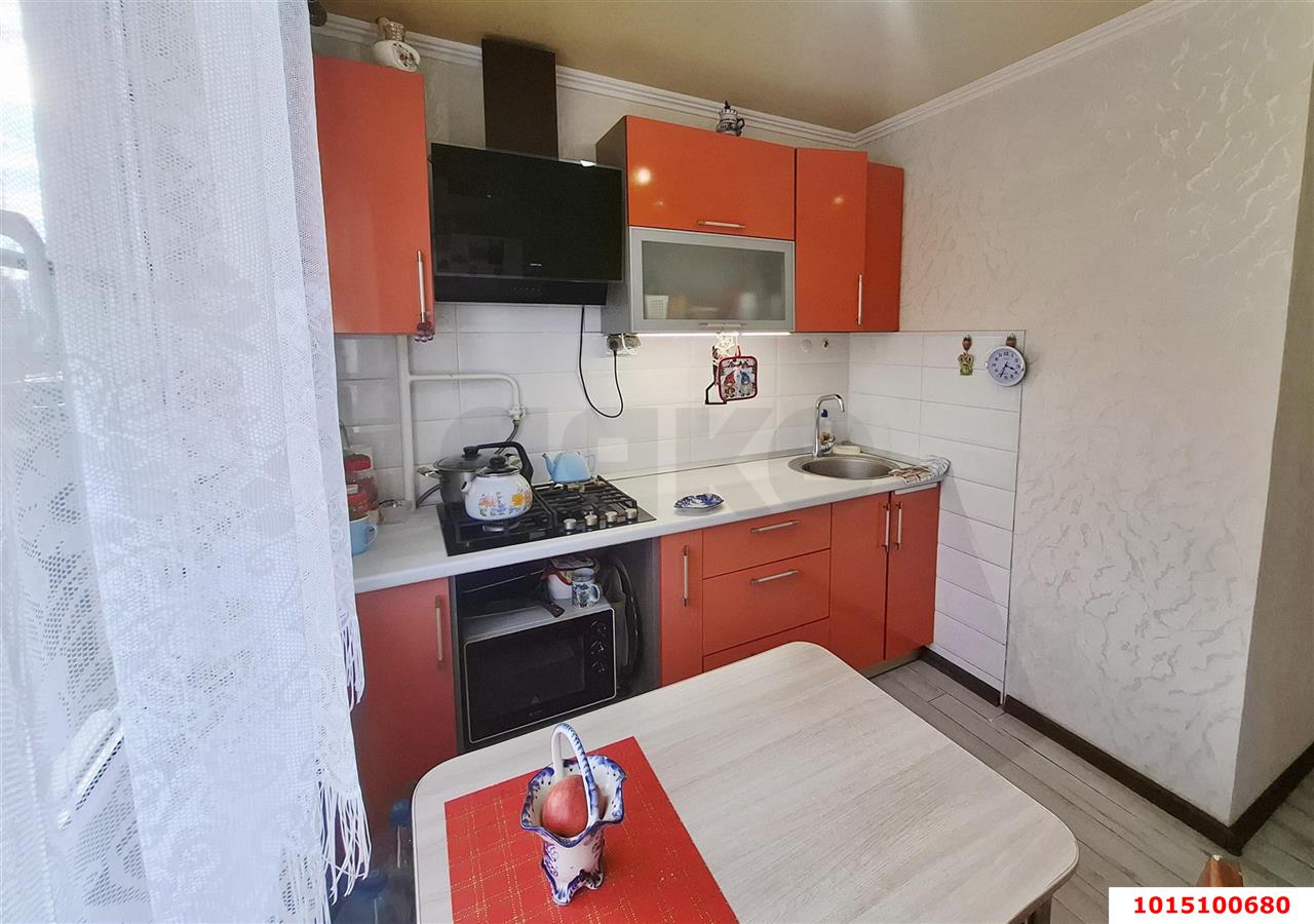 Фото №9: 2-комнатная квартира 47 м² - Краснодар, Западный внутригородской округ, мкр. Юбилейный, пр-кт Чекистов, 31