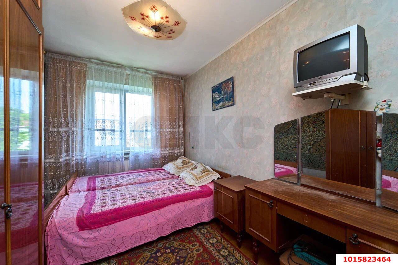 Фото №2: 2-комнатная квартира <span class="whitespace-nowrap">46 м²</span>, <span class="whitespace-nowrap">5/5 эт.</span> - Краснодар, Западный внутригородской округ, мкр. Фестивальный, ул. Гагарина, 143