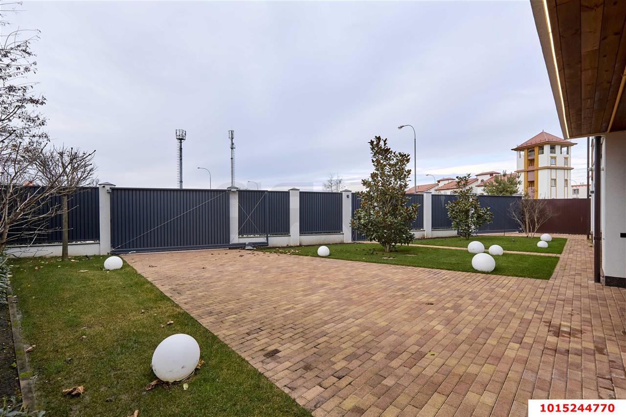 Фото №4: Дом 421 м² + 11 сот. - Краснодар, Прикубанский внутригородской округ, п. коттеджный  Зелёная Долина, пр-кт Римский, 4