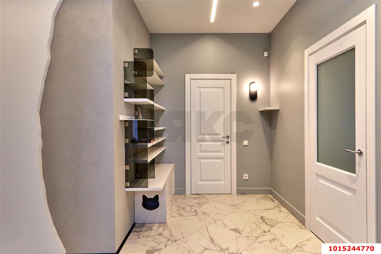 Фото №20: Дом 421 м² + 11 сот. - Краснодар, Прикубанский внутригородской округ, п. коттеджный  Зелёная Долина, пр-кт Римский, 4