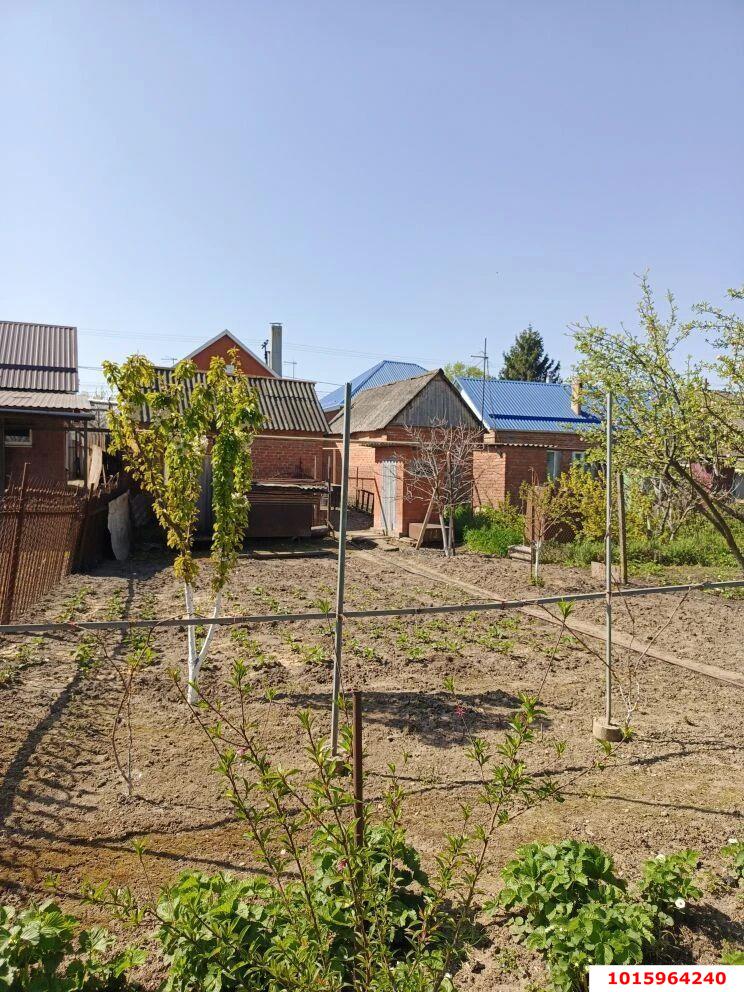 Фото №9: Дом <span class="whitespace-nowrap">61 м²</span> <span class="whitespace-nowrap">+ 4 сот.</span>, <span class="whitespace-nowrap">1 эт.</span> - Елизаветинская, мкр. Прикубанский внутригородской округ, ул. Колхозная, 103