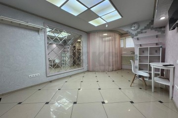 Фото №2: Торговое помещение 20 м² - Краснодар, мкр. Юбилейный, пр-кт Чекистов, 4