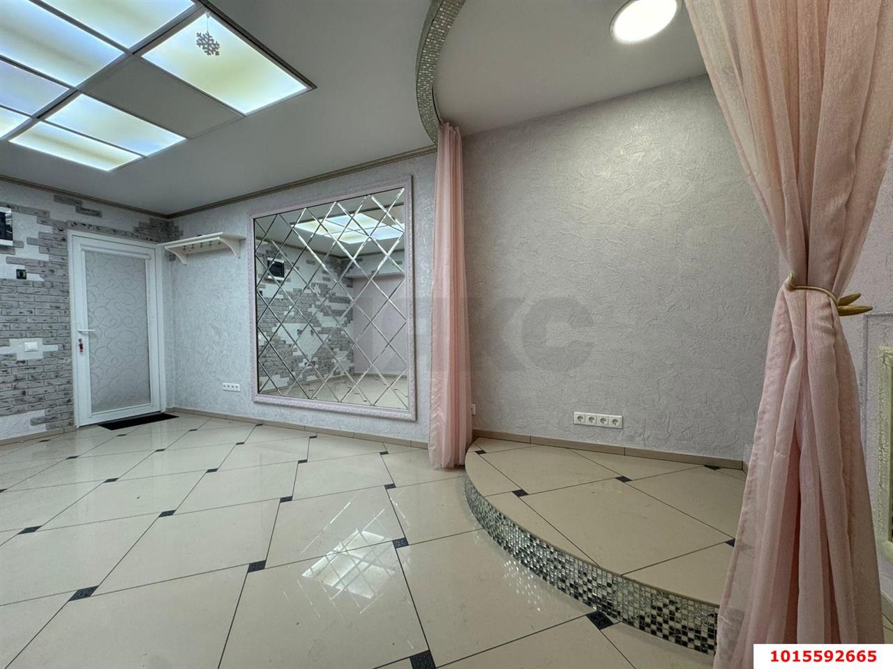 Фото №4: Торговое помещение 20 м² - Краснодар, Юбилейный, пр-кт Чекистов, 4