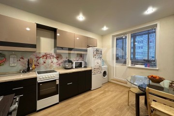 Фото №1: 2-комнатная квартира 63 м² - Тула, мкр. 4-й Северо-Восточный, ул. Хворостухина, 27