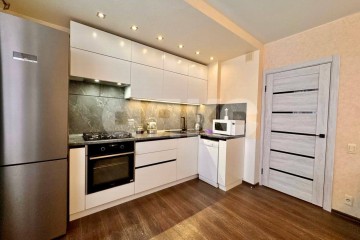 Фото №5: 3-комнатная квартира 80 м² - Нижнекамск, мкр. 28-й, ул. Сююмбике, 30