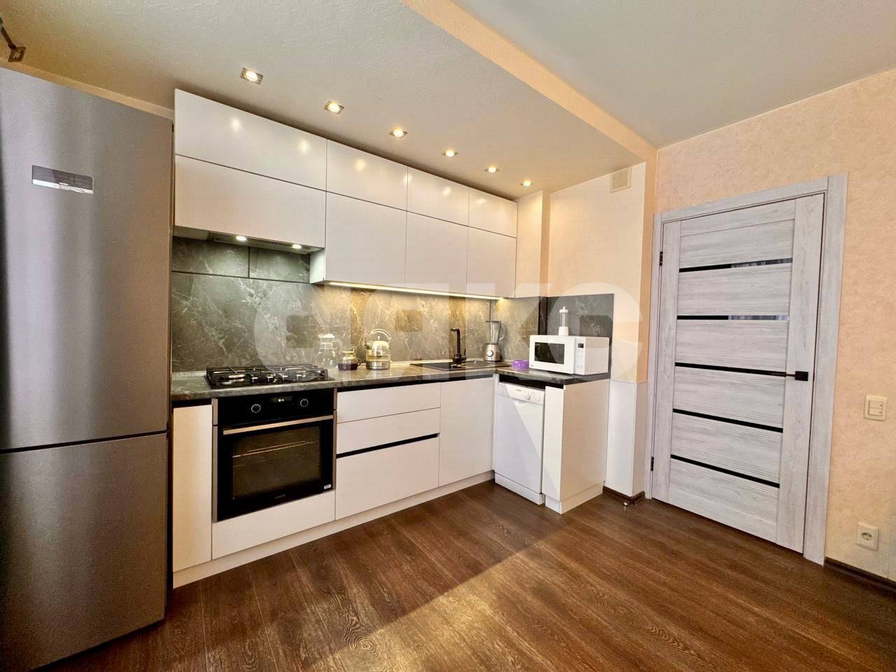 Фото №6: 3-комнатная квартира 80 м² - Нижнекамск, мкр. 28-й, ул. Сююмбике, 30