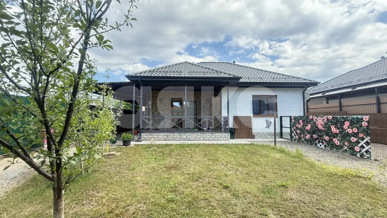Фото №15: Дом <span class="whitespace-nowrap">98 м²</span> <span class="whitespace-nowrap">+ 4 сот.</span>, <span class="whitespace-nowrap">1 эт.</span> - Горячий Ключ, мкр. Развилка, ул. Восточная