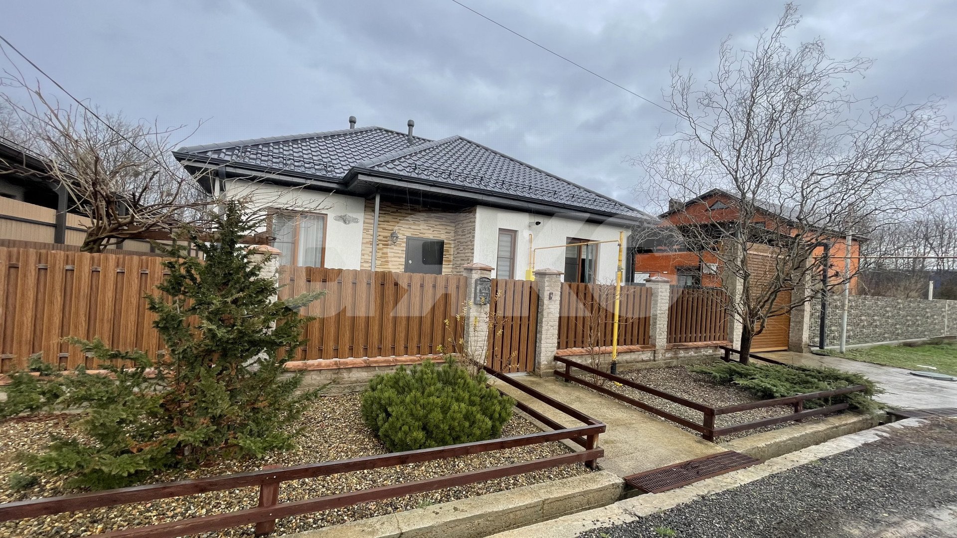 Фото №1: Дом 98 м² + 4 сот. - Горячий Ключ, Развилка, мкр. Развилка, ул. Восточная