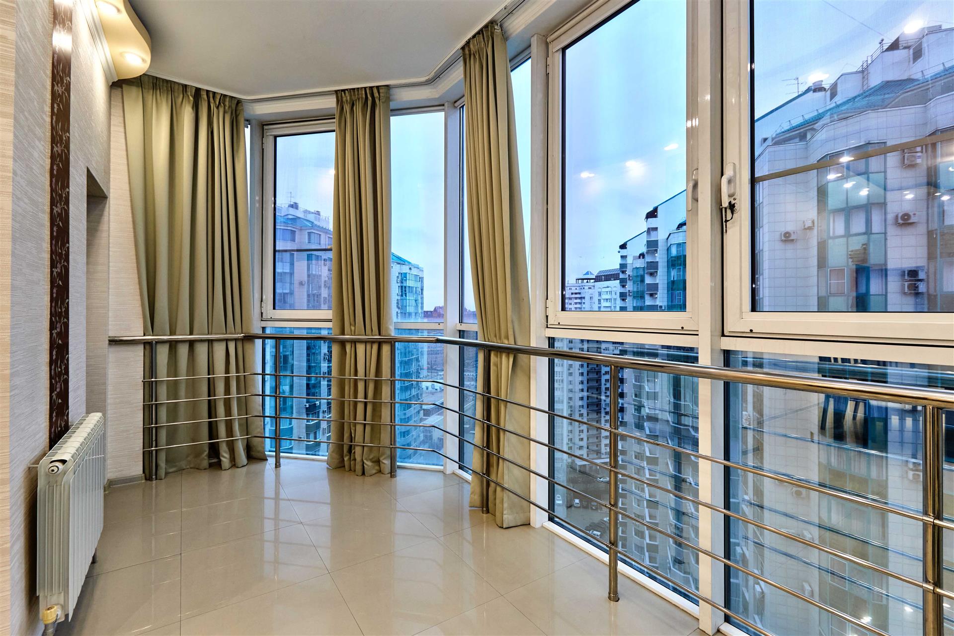 Фото №6: 2-комнатная квартира 90 м² - Краснодар, Центральный внутригородской округ, Западный внутригородской округ, мкр. Центральный, ул. Кубанская набережная, 37/11