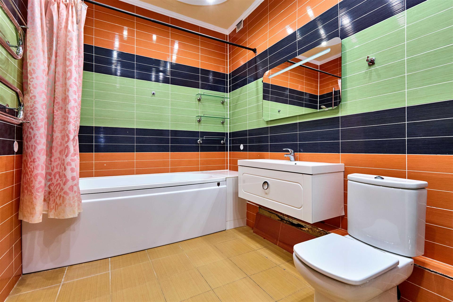 Фото №13: 2-комнатная квартира 90 м² - Краснодар, Центральный внутригородской округ, Западный внутригородской округ, мкр. Центральный, ул. Кубанская набережная, 37/11