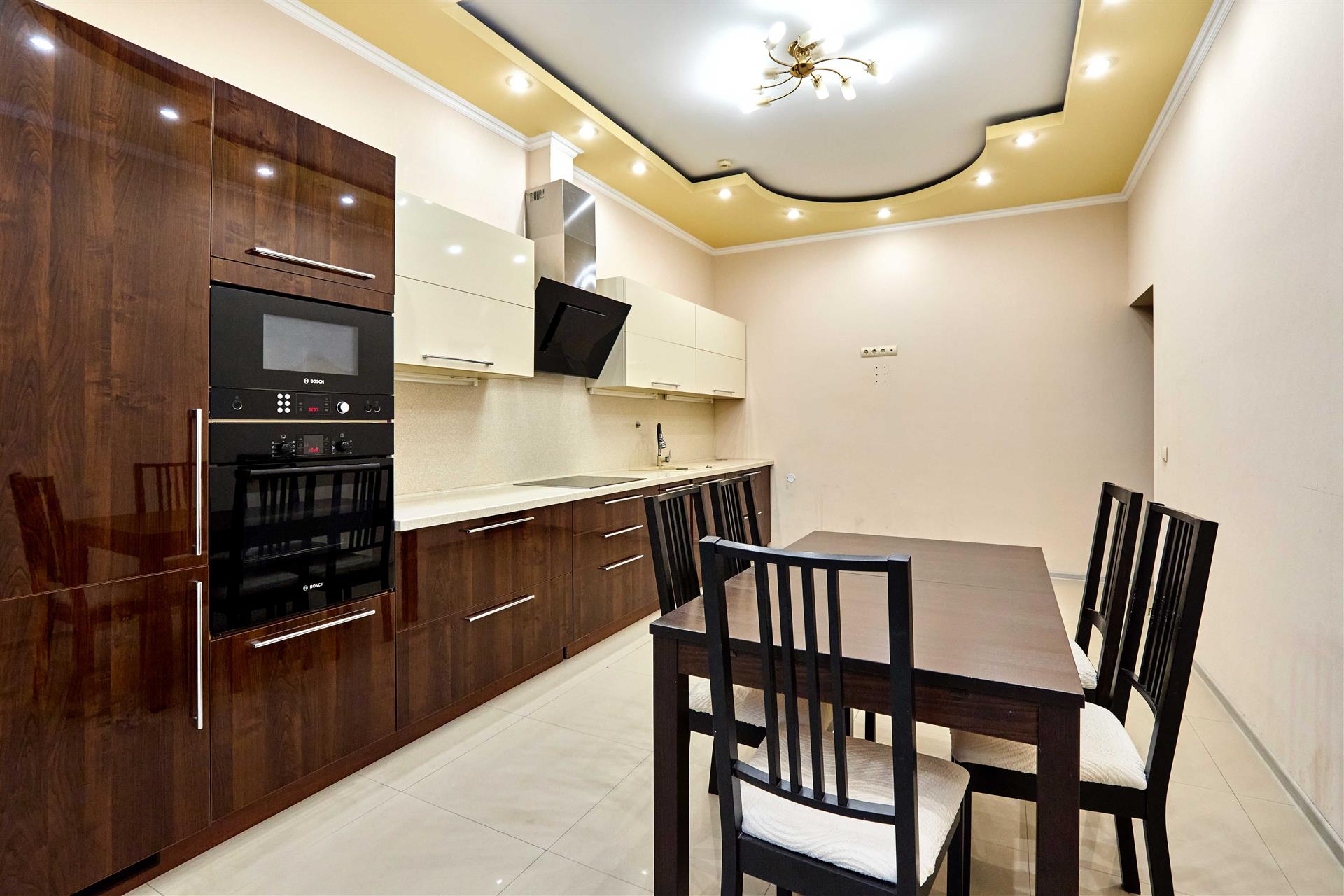 Фото №2: 2-комнатная квартира 90 м² - Краснодар, Центральный внутригородской округ, Западный внутригородской округ, мкр. Центральный, ул. Кубанская набережная, 37/11