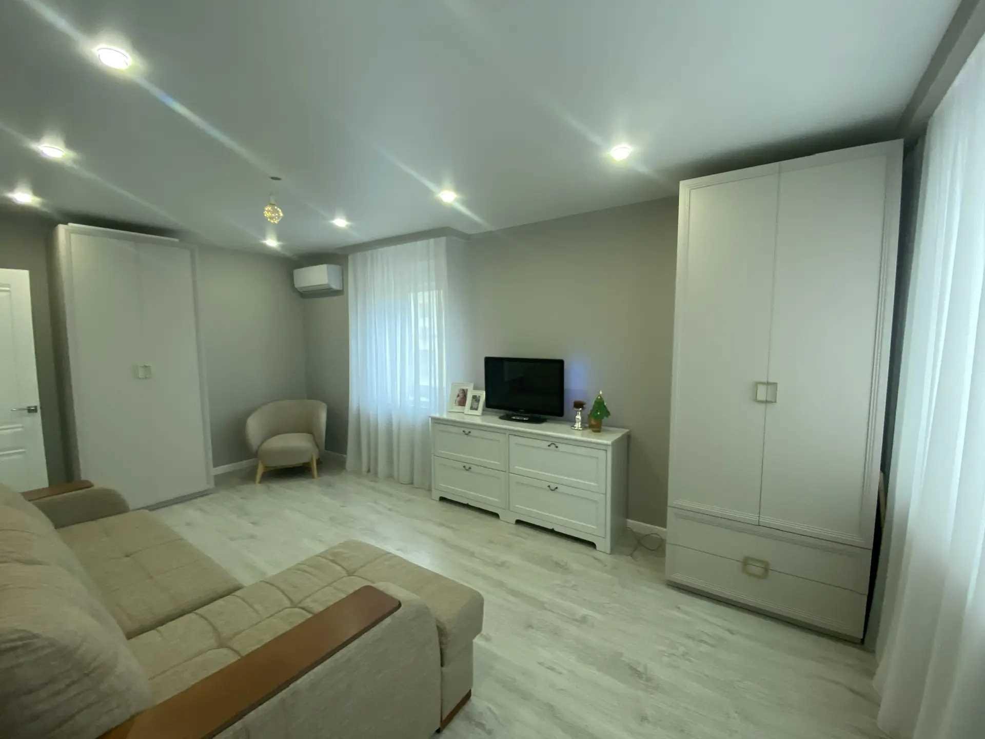 Фото №2: 2-комнатная квартира 64 м² - Краснодар, Прикубанский внутригородской округ, мкр. Восточно-Кругликовский, ул. им. Героя Яцкова И.В., 20