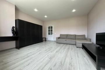 Фото №2: 1-комнатная квартира 44 м² - Краснодар, мкр. Фестивальный, ул. Монтажников, 14/1