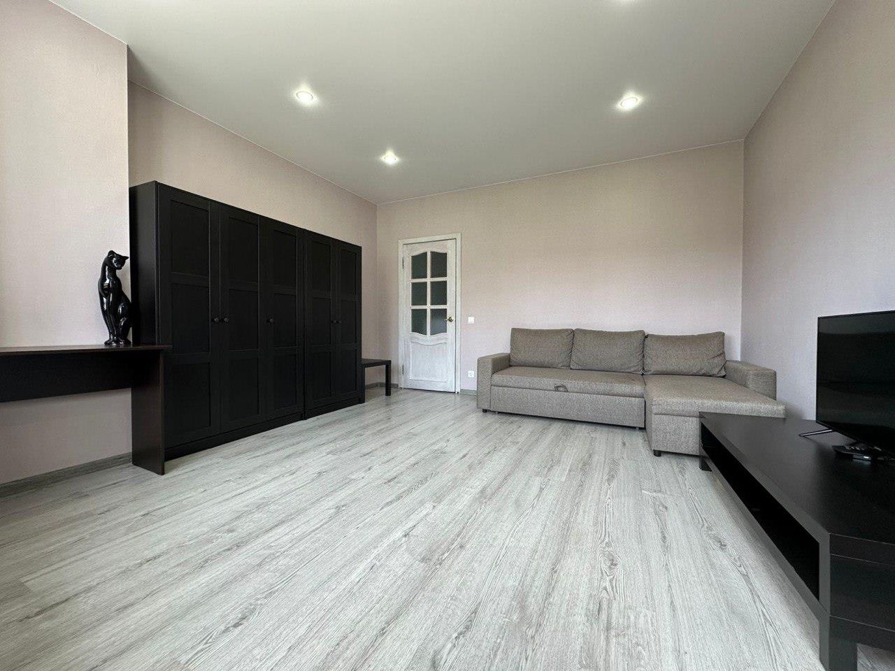 Фото №2: 1-комнатная квартира 44 м² - Краснодар, Западный внутригородской округ, мкр. Фестивальный, ул. Монтажников, 14/1