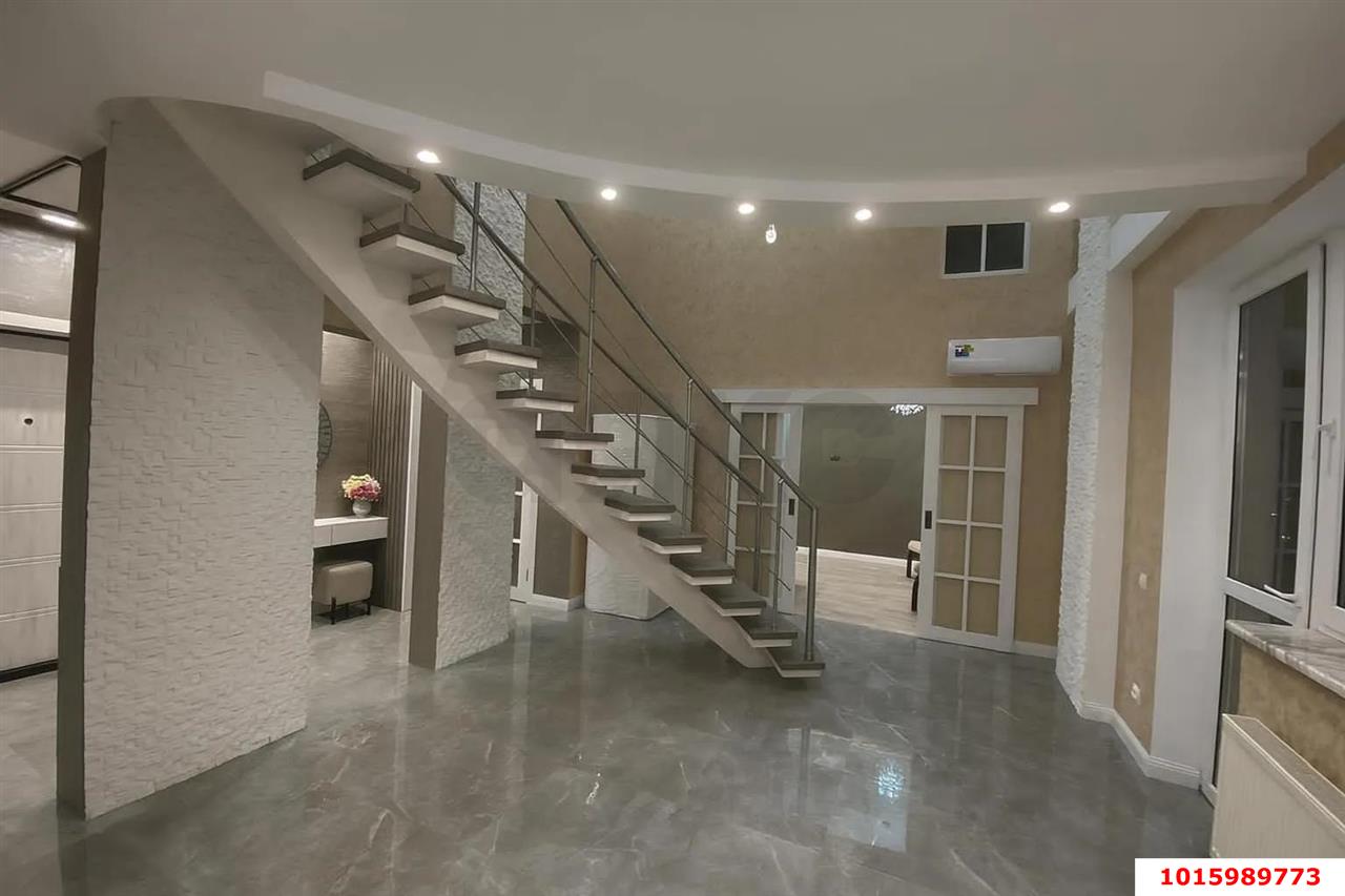 Фото №2: 3-комнатная квартира 100 м² - Краснодар, Западный внутригородской округ, жилой комплекс Новый Город, мкр. Юбилейный, ул. 70-летия Октября, 17