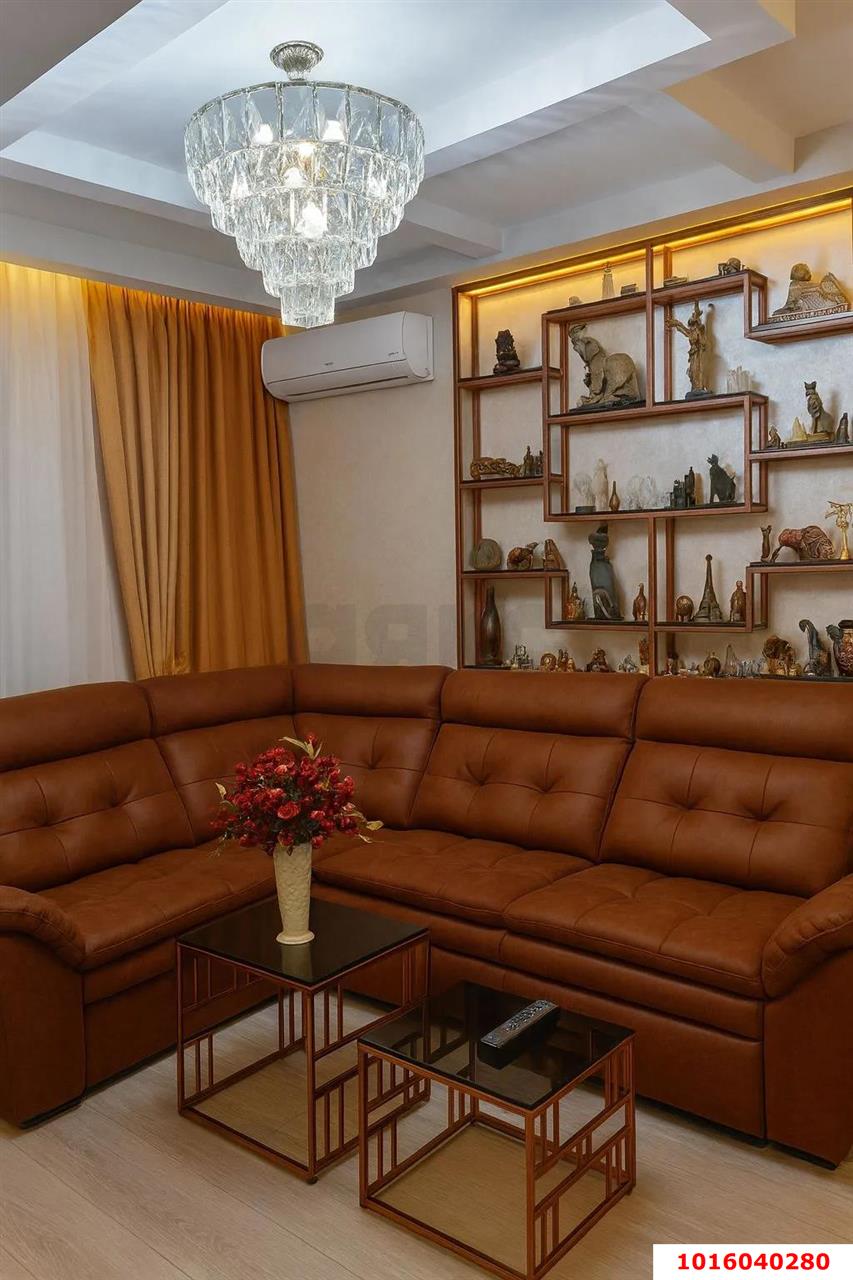 Фото №2: 2-комнатная квартира 77 м² - Краснодар, ЖК Керченский, Прикубанский внутригородской округ, Панорама, мкр. жилой комплекс Керченский, ул. им. Героя Сарабеева В.И., 5к1