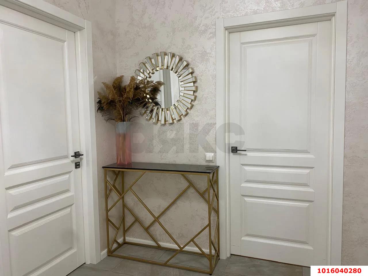 Фото №10: 2-комнатная квартира 77 м² - Краснодар, ЖК Керченский, Прикубанский внутригородской округ, Панорама, мкр. жилой комплекс Керченский, ул. им. Героя Сарабеева В.И., 5к1