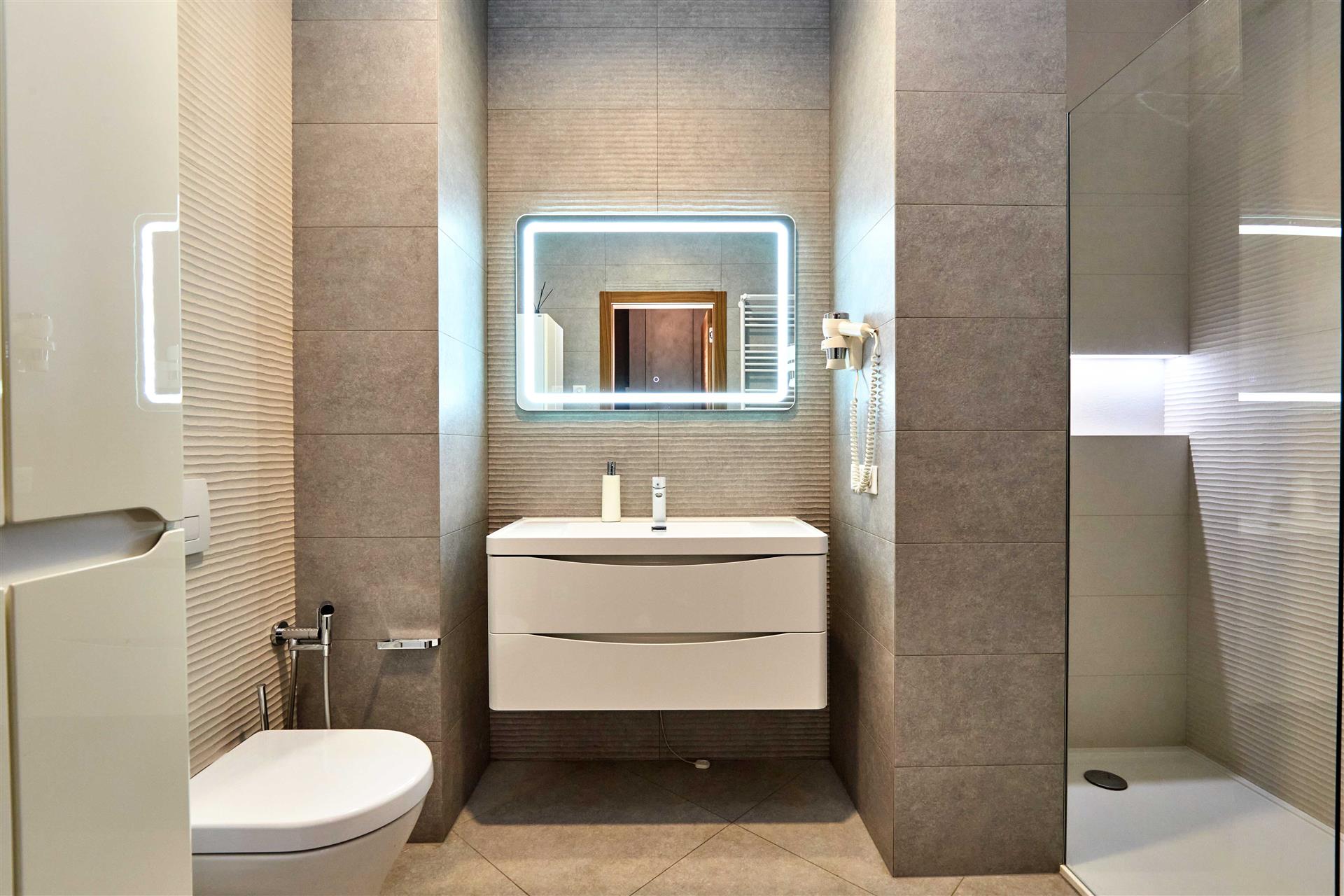 Фото №26: 3-комнатная квартира 137 м² - Краснодар, Центральный внутригородской округ, Завод Измерительных Приборов, мкр. жилой комплекс Ривьера, ул. Московская, 57/1