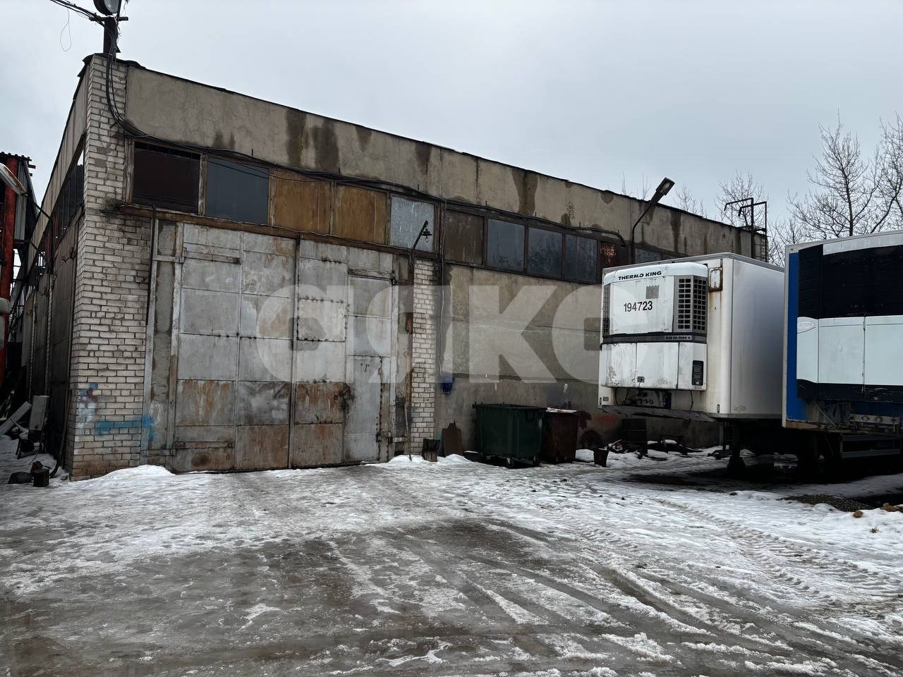 Фото №2: Коммерция 567 м² - Волгоград, р. Тракторозаводский, ул. Шурухина, 45А