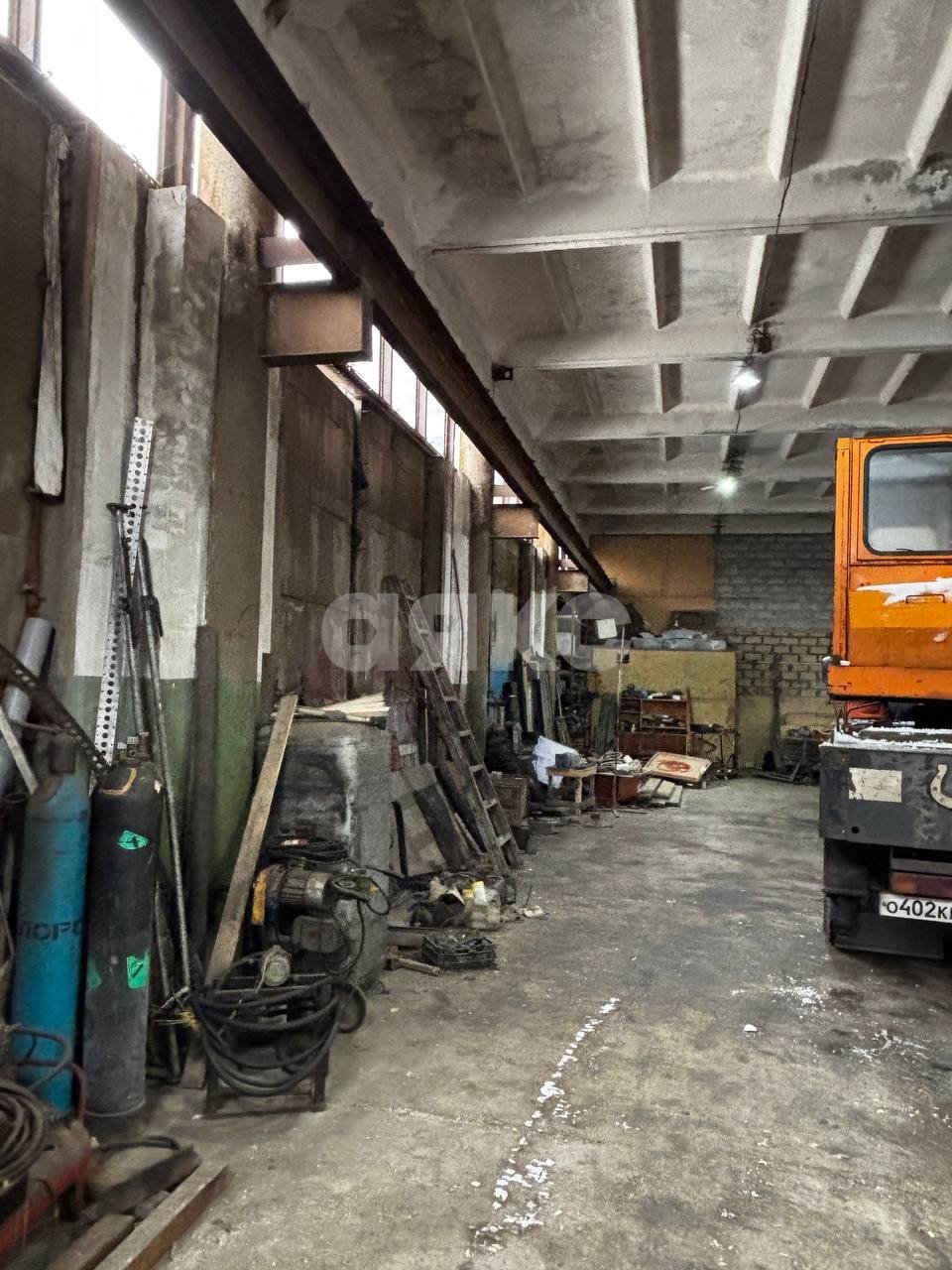 Фото №16: Коммерция 567 м² - Волгоград, р. Тракторозаводский, ул. Шурухина, 45А