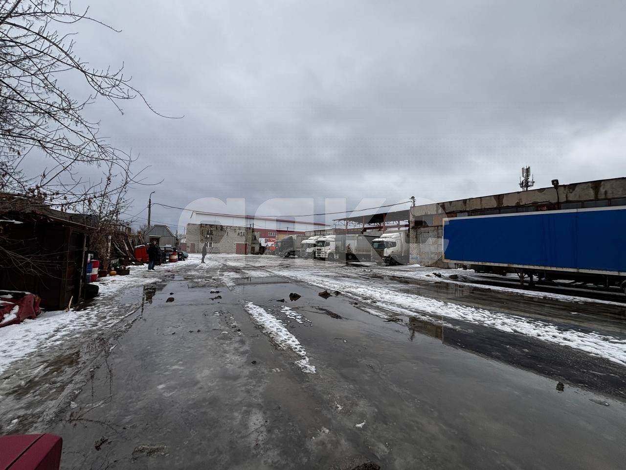 Фото №3: Коммерция 567 м² - Волгоград, р. Тракторозаводский, ул. Шурухина, 45А