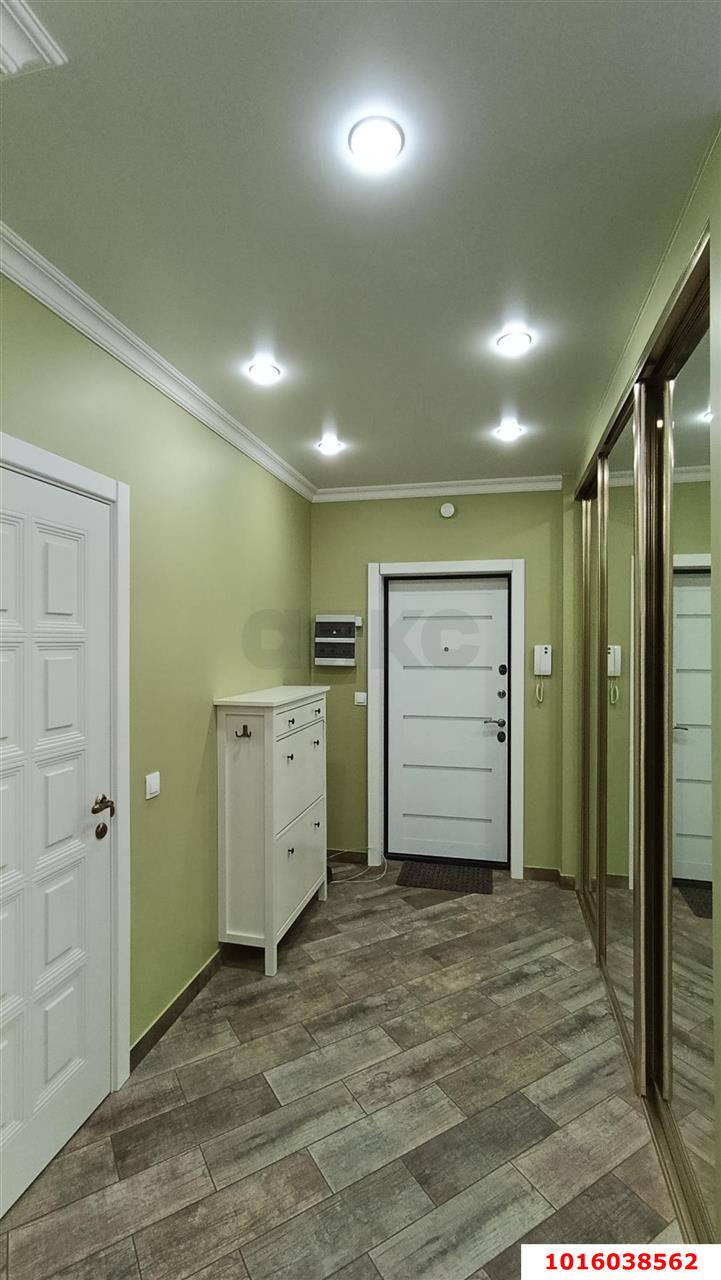 Фото №18: 2-комнатная квартира 98 м² - Краснодар, Центральный внутригородской округ, мкр. Завод Измерительных Приборов, ул. Зиповская, 4/3