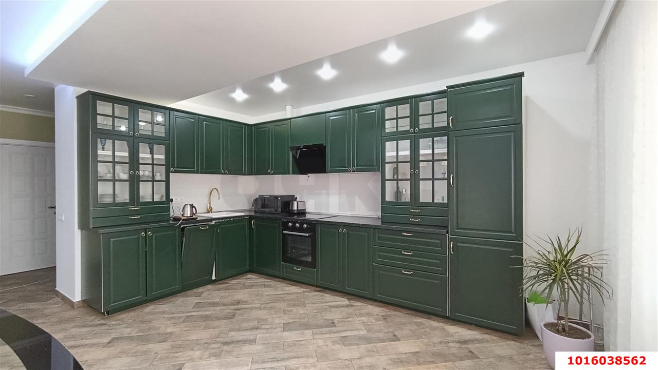 Фото №2: 2-комнатная квартира 98 м² - Краснодар, Центральный внутригородской округ, мкр. Завод Измерительных Приборов, ул. Зиповская, 4/3