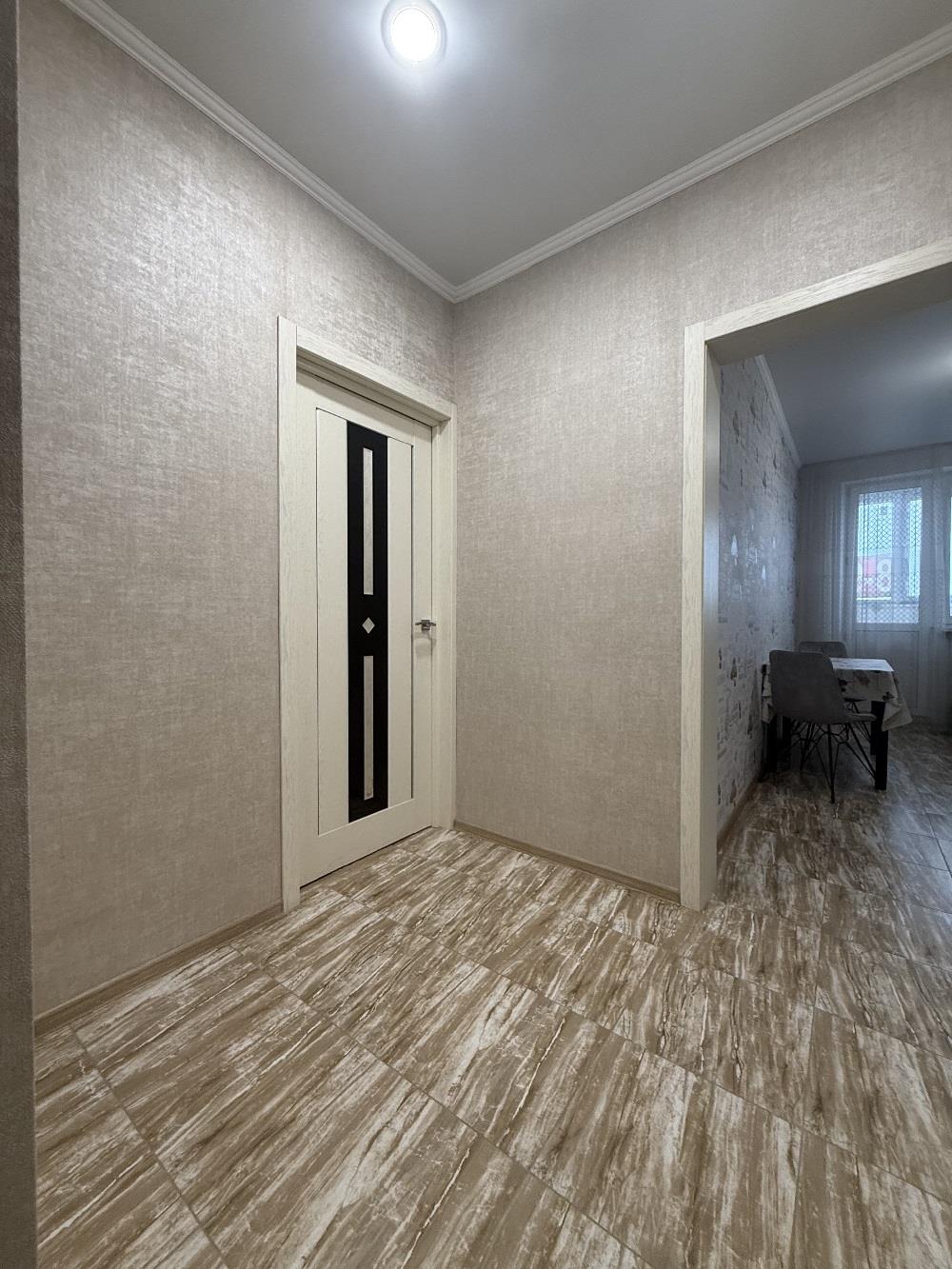 Фото №9: 1-комнатная квартира 37 м² - Краснодар, Центральный внутригородской округ, Покровка, жилой комплекс Покровский, мкр. Центральный, ул. Фабричная, 10