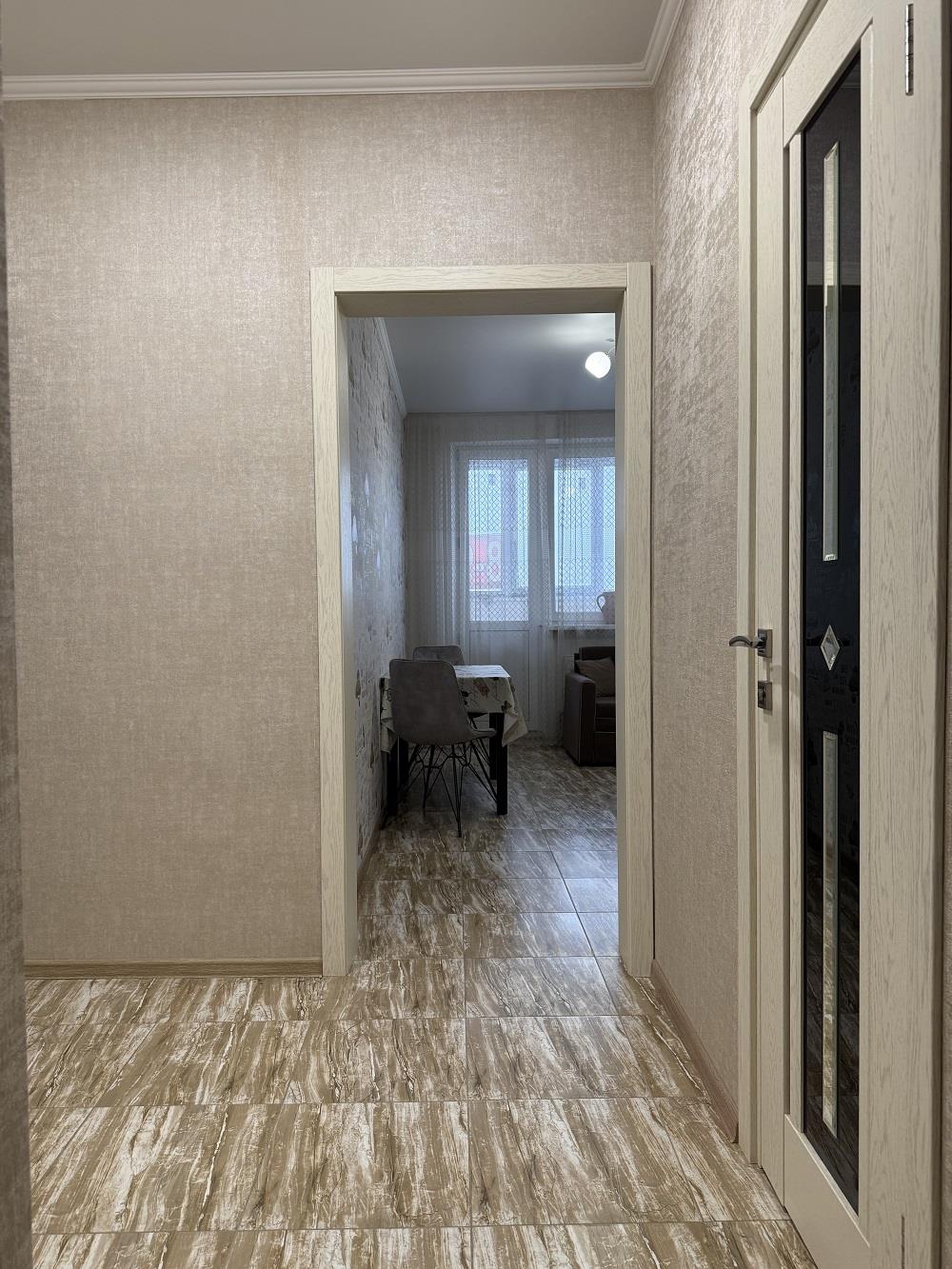 Фото №5: 1-комнатная квартира 37 м² - Краснодар, Центральный внутригородской округ, Покровка, жилой комплекс Покровский, мкр. Центральный, ул. Фабричная, 10