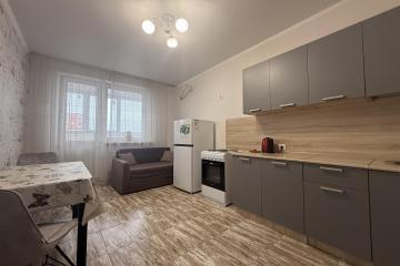 Фото №1: 1-комнатная квартира 37 м² - Краснодар, мкр. Центральный, ул. Фабричная, 10