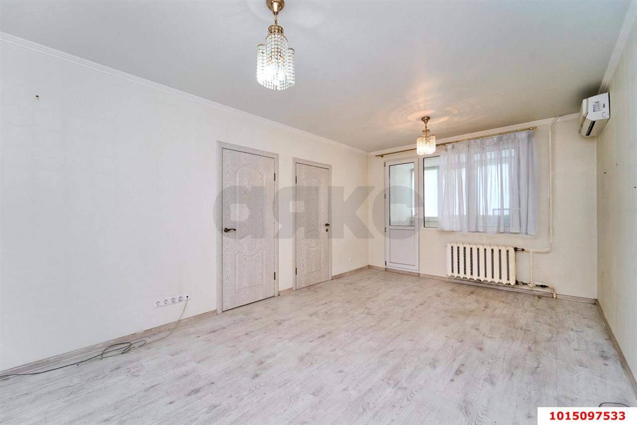 Фото №7: 3-комнатная квартира <span class="whitespace-nowrap">60 м²</span>, <span class="whitespace-nowrap">2/9 эт.</span> - Краснодар, Центральный внутригородской округ, мкр. Центральный, ул. Красная, 40