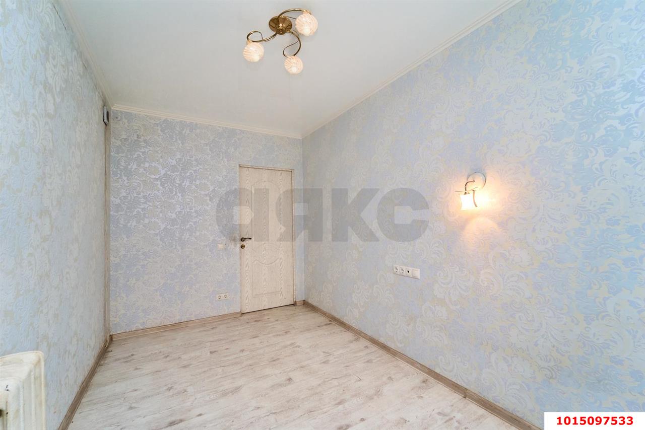 Фото №9: 3-комнатная квартира <span class="whitespace-nowrap">60 м²</span>, <span class="whitespace-nowrap">2/9 эт.</span> - Краснодар, Центральный внутригородской округ, мкр. Центральный, ул. Красная, 40
