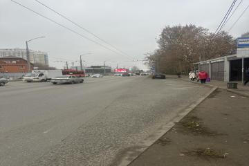 Фото №3: Коммерция 13 м² - Краснодар, мкр. Черёмушки, ул. Селезнёва, 136