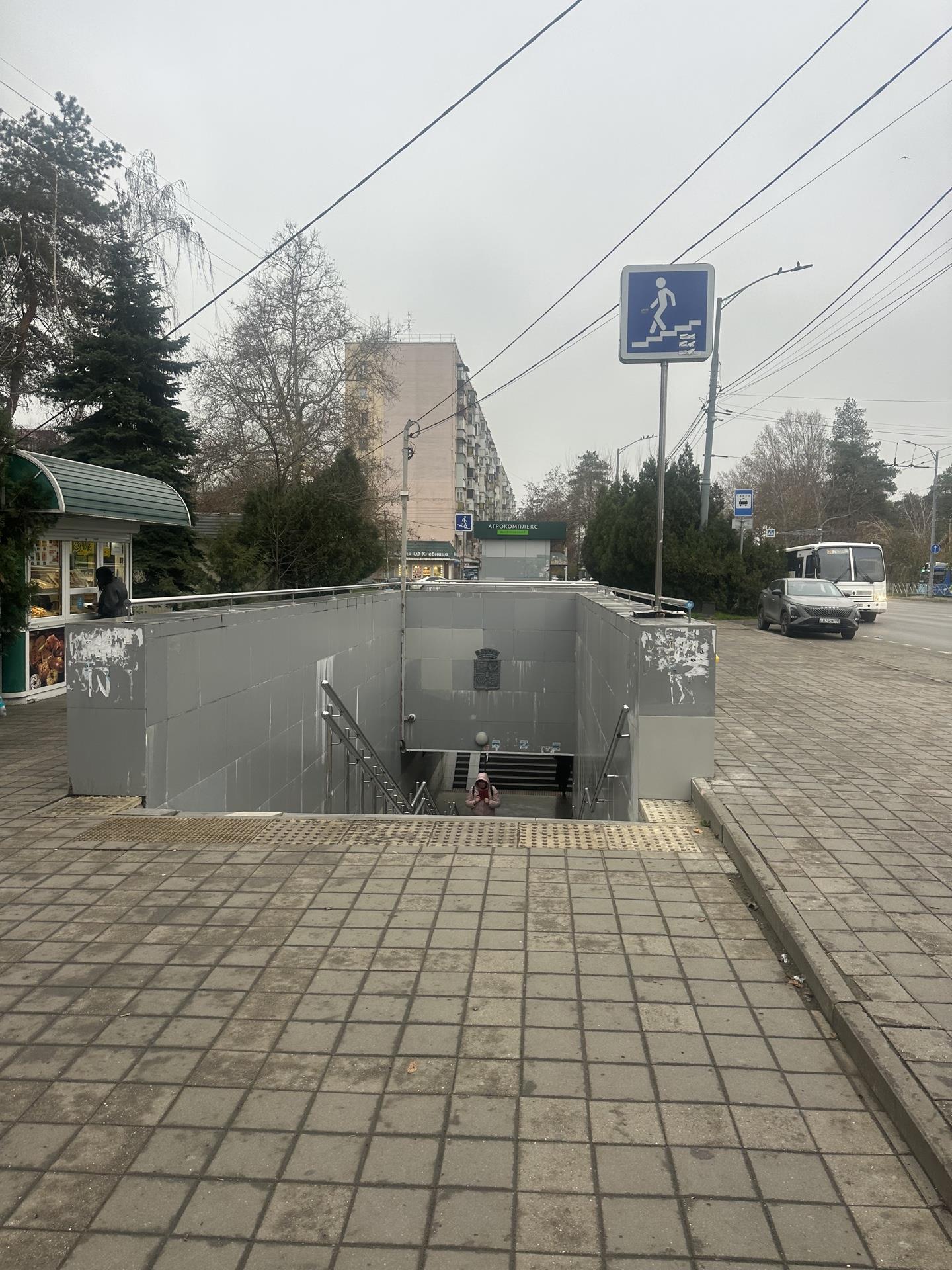 Фото №11: Коммерция 13 м² - Краснодар, Карасунский внутригородской округ, Центральный внутригородской округ, мкр. Черёмушки, ул. Селезнёва, 136