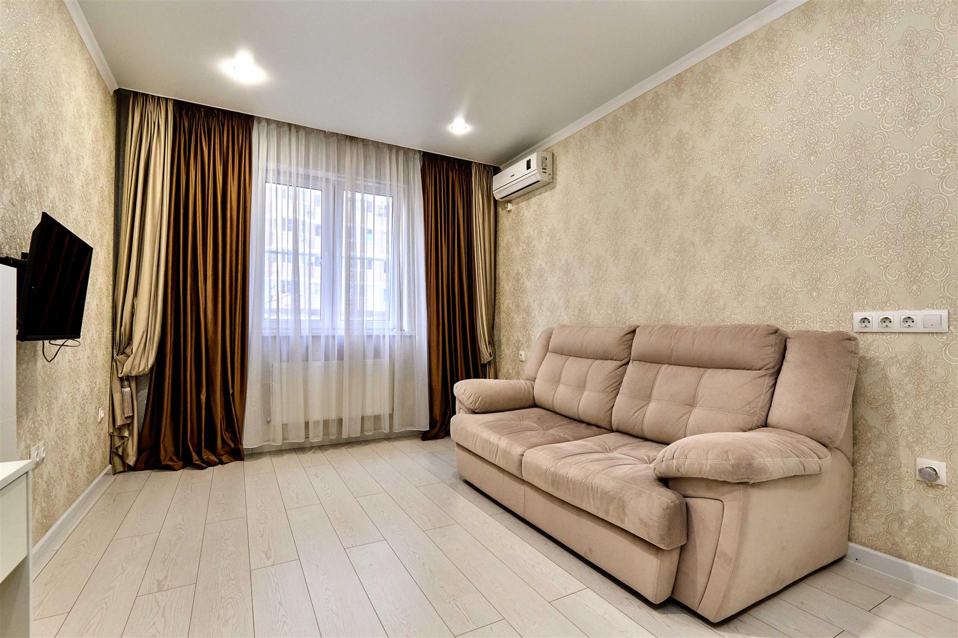 Фото №2: 1-комнатная квартира 39 м² - Краснодар, Прикубанский внутригородской округ, мкр. Славянский, ул. Заполярная, 35к12