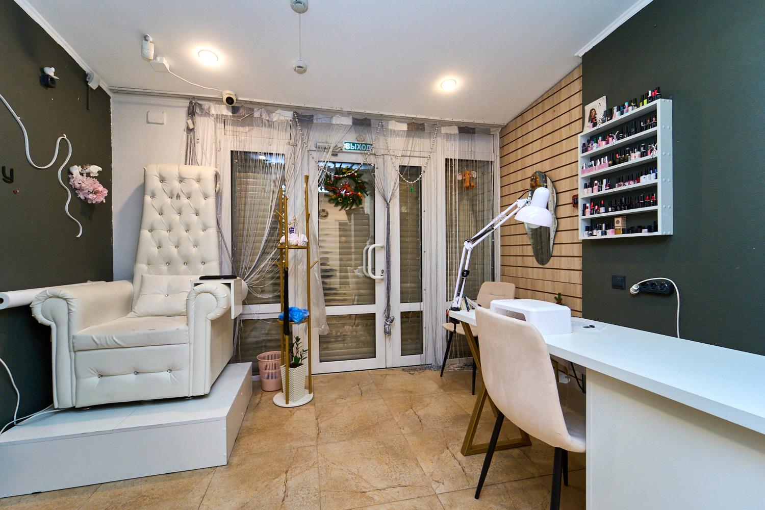 Фото №10: Коммерция 55 м² - Краснодар, Прикубанский внутригородской округ, мкр. Молодёжный, ул. Душистая