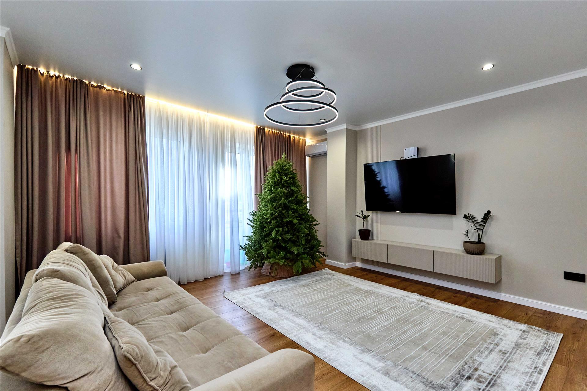 Фото №1: 3-комнатная квартира 95 м² - Краснодар, Западный внутригородской округ, мкр. Фестивальный, ул. Гаражная, 81/6