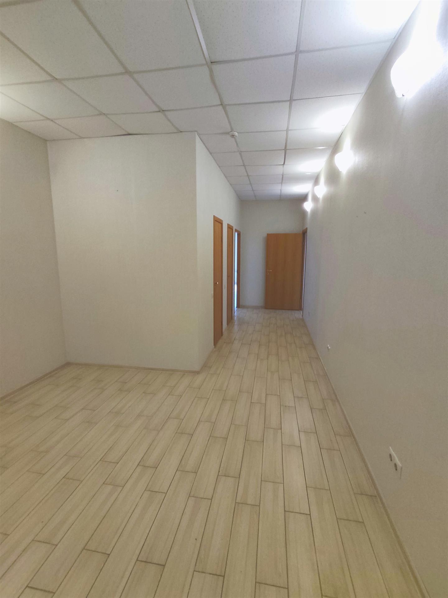 Фото №5: Студия 81 м² - Краснодар, Центральный внутригородской округ, Западный внутригородской округ, мкр. Центральный, ул. Кубанская набережная, 31/1