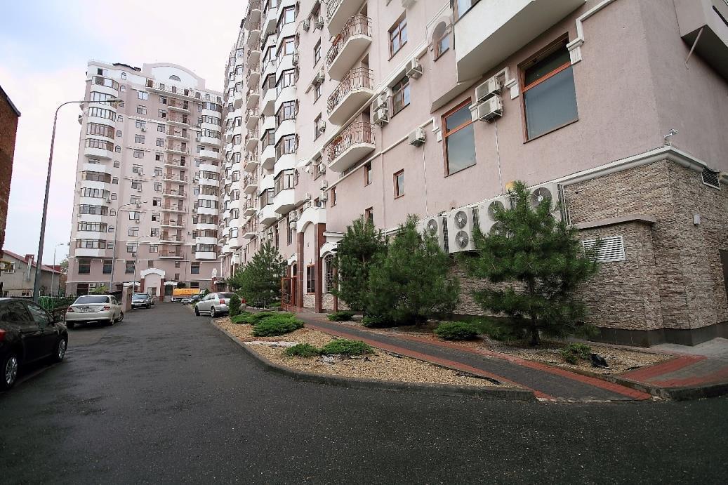 Фото №7: 3-комнатная квартира 140 м² - Краснодар, Центральный внутригородской округ, Западный внутригородской округ, мкр. Центральный, ул. Октябрьская, 74