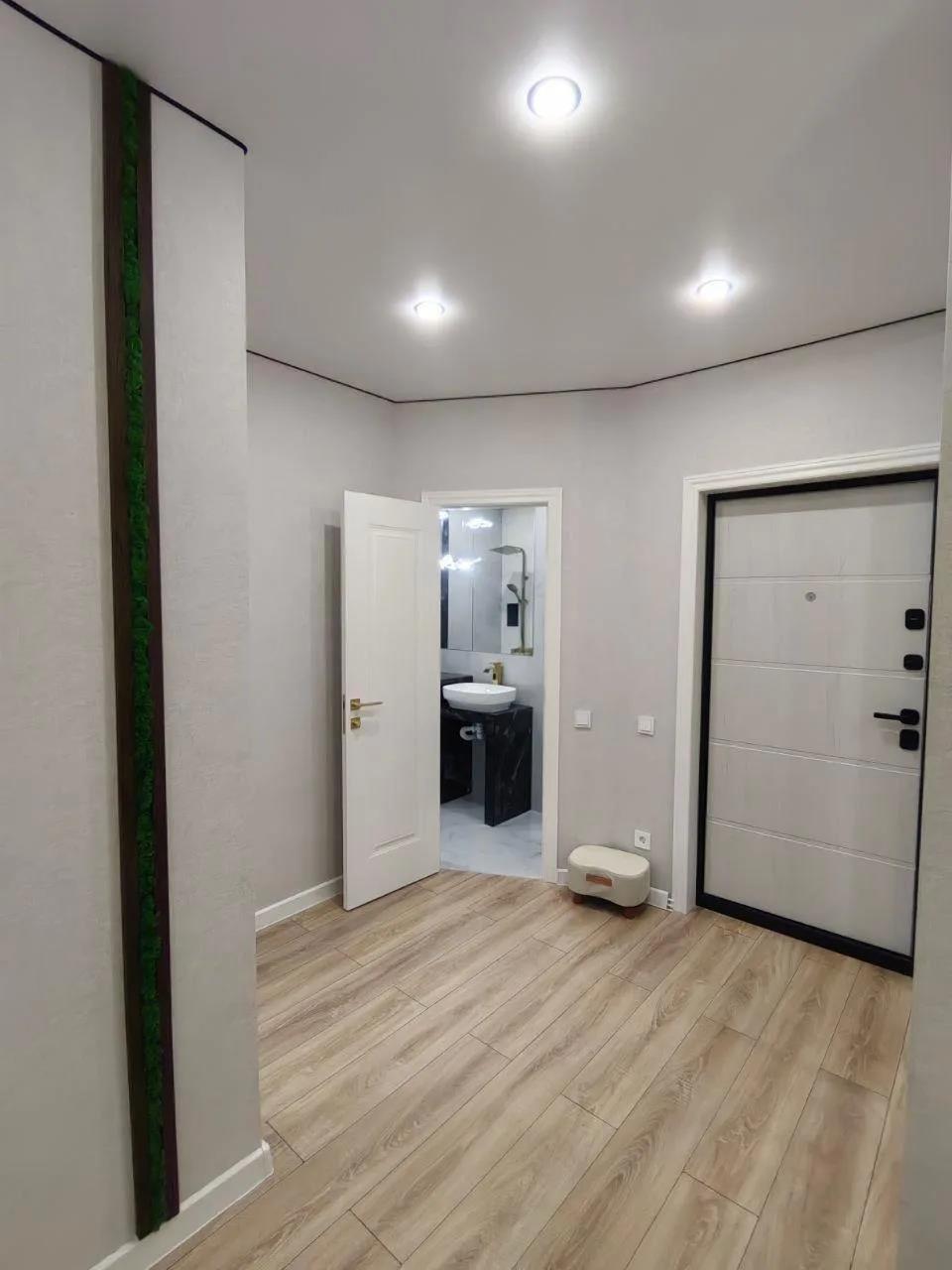 Фото №16: 1-комнатная квартира 46 м² - Краснодар, Прикубанский внутригородской округ, Завод Радиоизмерительных Приборов, жилой комплекс Времена Года 3, мкр. имени Петра Метальникова, ул. Цезаря Куникова, 24к1