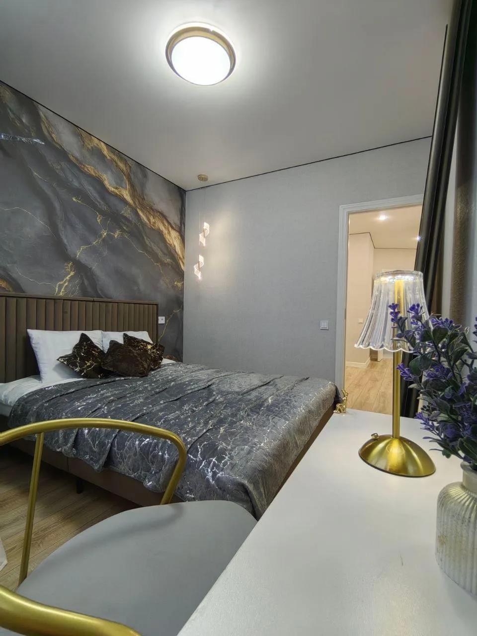 Фото №3: 1-комнатная квартира 46 м² - Краснодар, Прикубанский внутригородской округ, Завод Радиоизмерительных Приборов, жилой комплекс Времена Года 3, мкр. имени Петра Метальникова, ул. Цезаря Куникова, 24к1