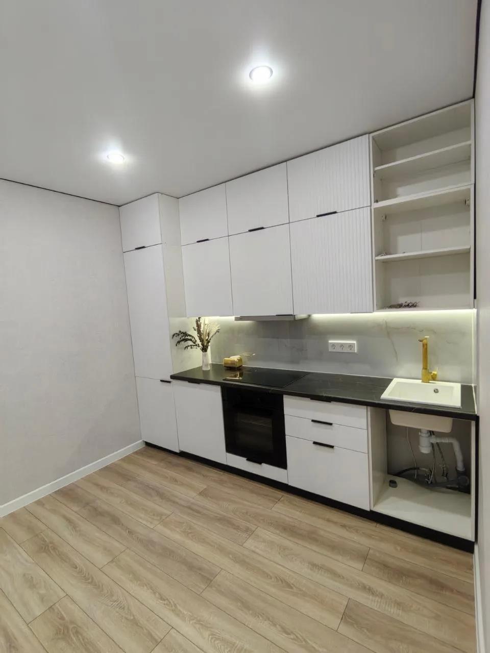 Фото №6: 1-комнатная квартира 46 м² - Краснодар, Прикубанский внутригородской округ, Завод Радиоизмерительных Приборов, жилой комплекс Времена Года 3, мкр. имени Петра Метальникова, ул. Цезаря Куникова, 24к1