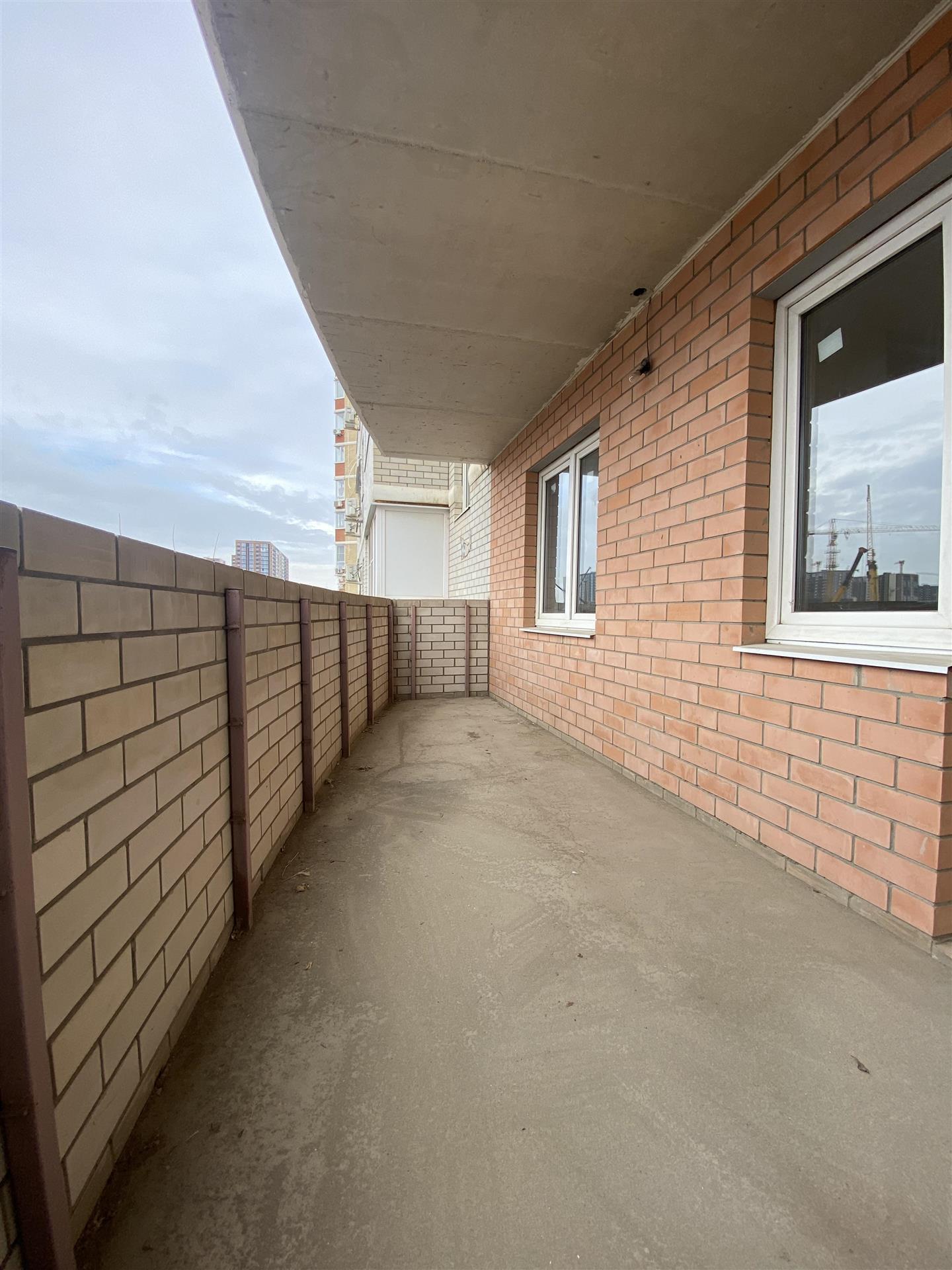 Фото №2: 1-комнатная квартира 41 м² - Краснодар, Прикубанский внутригородской округ, Россинского, мкр. жилой комплекс Инсити-Парк, ул. Командорская, 1/2