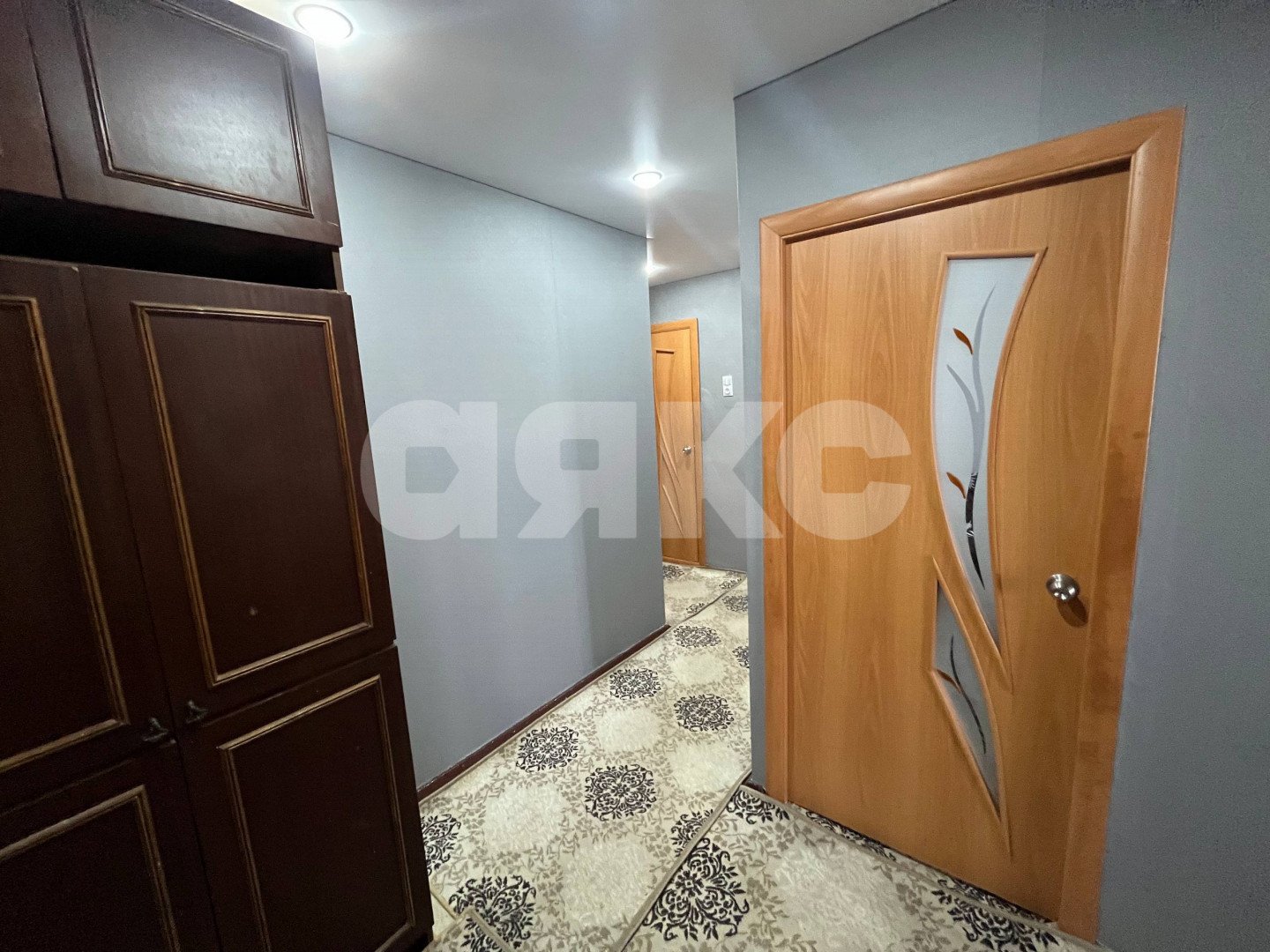 Фото №21: 3-комнатная квартира 59 м² - Нижнекамск, мкр. 14-й, ул. Менделеева, 2