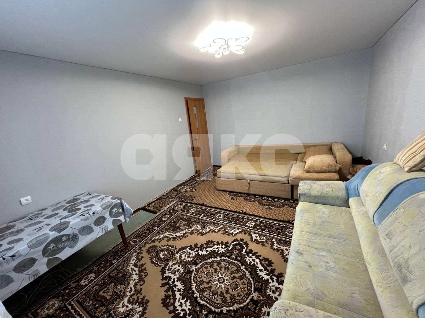 Фото №4: 3-комнатная квартира 59 м² - Нижнекамск, мкр. 14-й, ул. Менделеева, 2