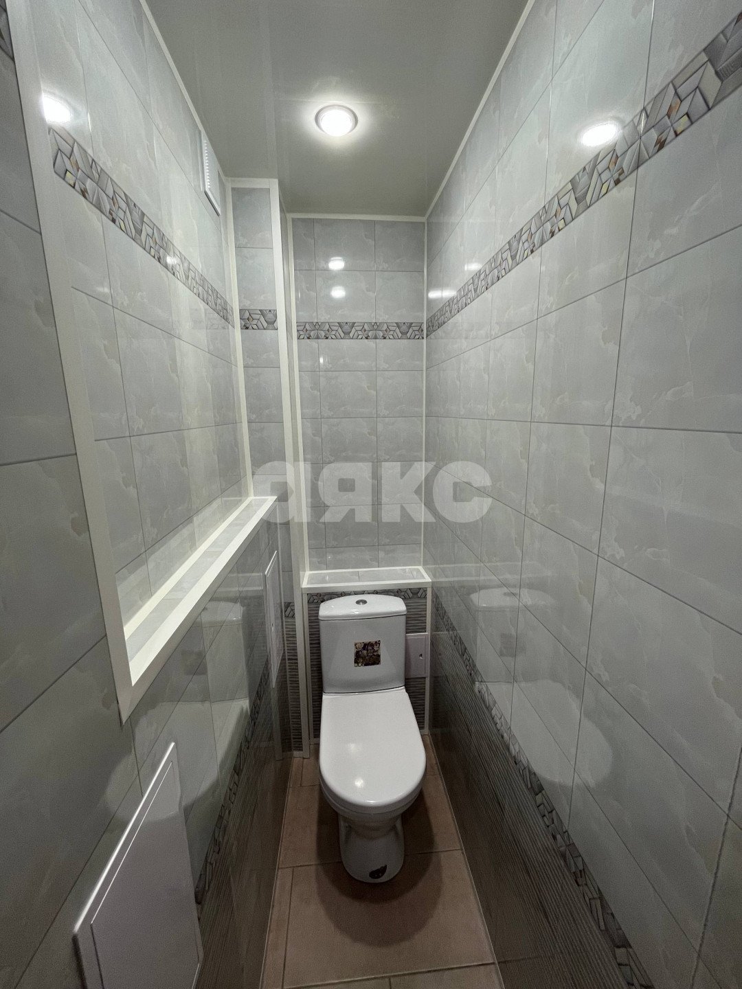 Фото №17: 3-комнатная квартира 59 м² - Нижнекамск, мкр. 14-й, ул. Менделеева, 2