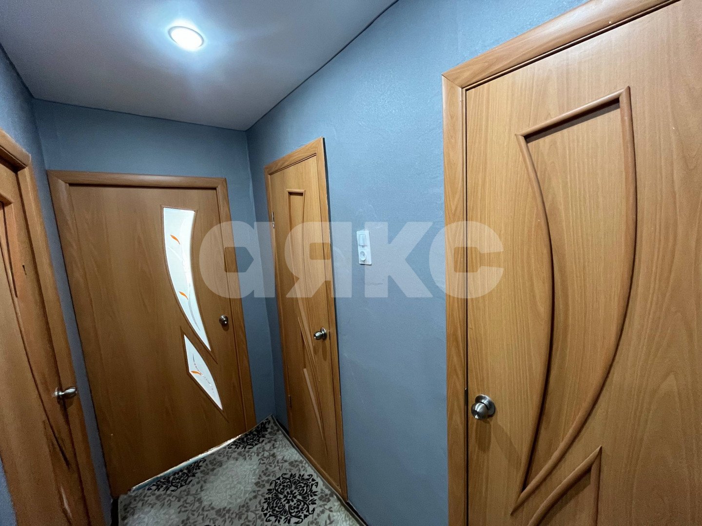 Фото №19: 3-комнатная квартира 59 м² - Нижнекамск, мкр. 14-й, ул. Менделеева, 2