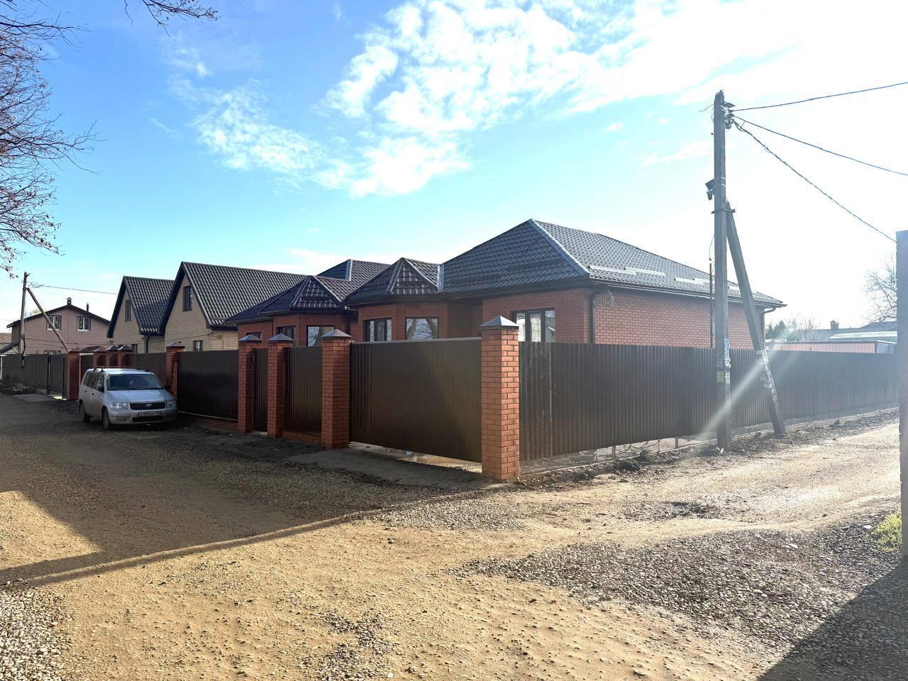 Фото №1: Дом 98 м² + 3.3 сот. - Аэропорт, мкр. Прикубанский внутригородской округ, ул. Малиновая, 54